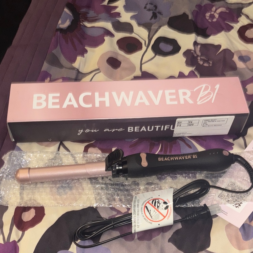 Beachwaver B1 Pink Curling Iron